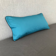 Charger l&#39;image dans la galerie, Housse de coussin en bouleau satiné | Sous la couette